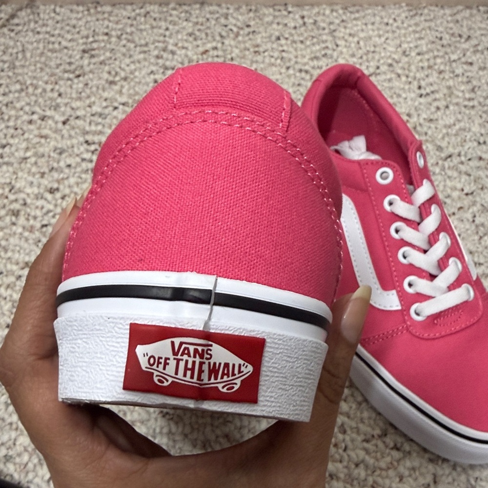 New! Vans Women's Bright Pink Canvas Old Skool - Picture 6 of 7